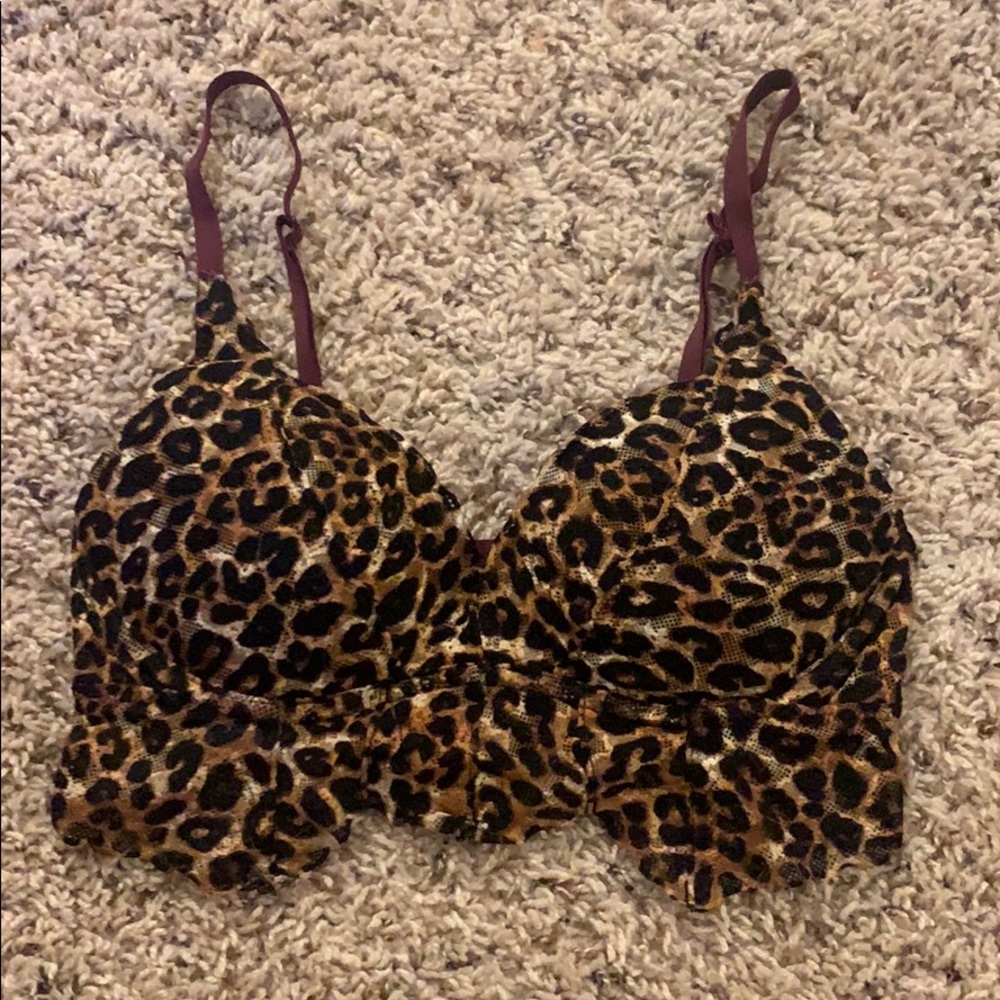 Victoria’s Secret PINK bra